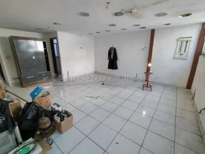 Casa de rua  Duplex na Ribeiro Guimarães  Residencial / Comercial.
