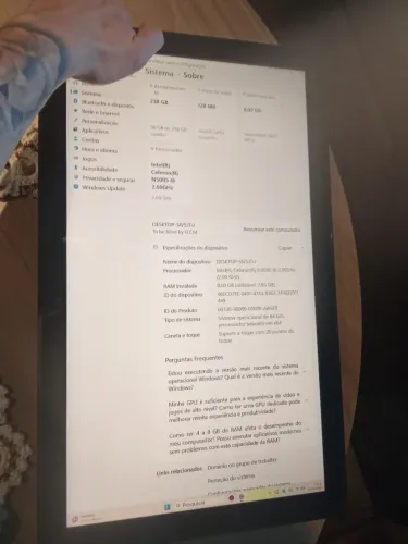 Totem Touchscreen 21.5? Profissional - Modelo PC215N5GE - Pronto para uso
