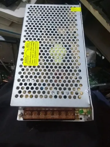 Fonte chaveada 12v 15a 110v220v