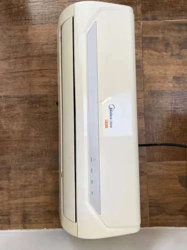 Evaporadora Split Midea 9000 BTUs