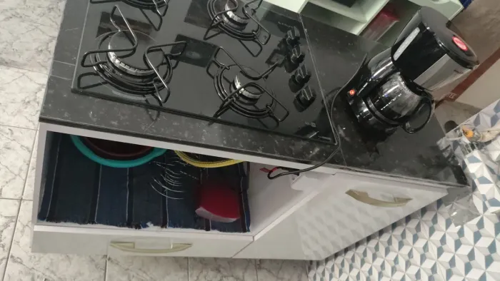 Móvel com fogão Cooktop