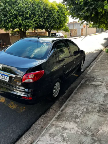 Peugeot 207 Sed. Passion XR Sport 1.4 Flex 8V 4P 2013