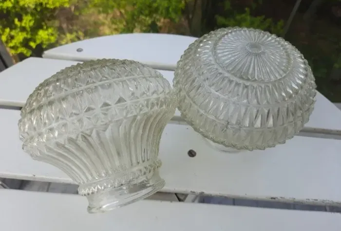 Par de cúpulas para luminária antiga abajour ou lustre vidro bico-de-jaca