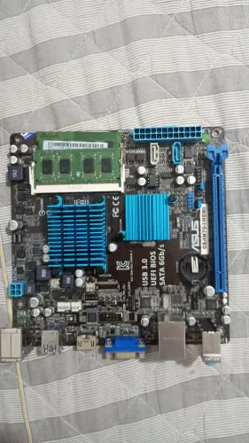 Placa mãe Asus mini-itx 