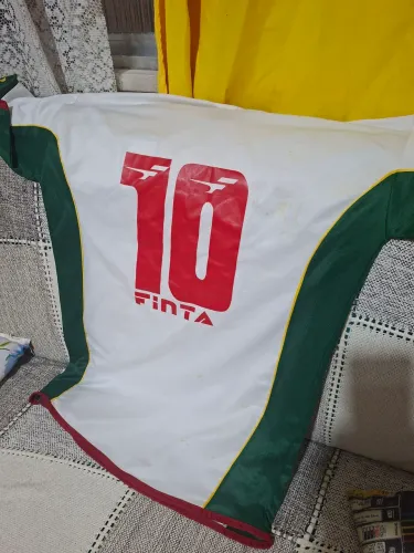 Camisa da Portuguesa 