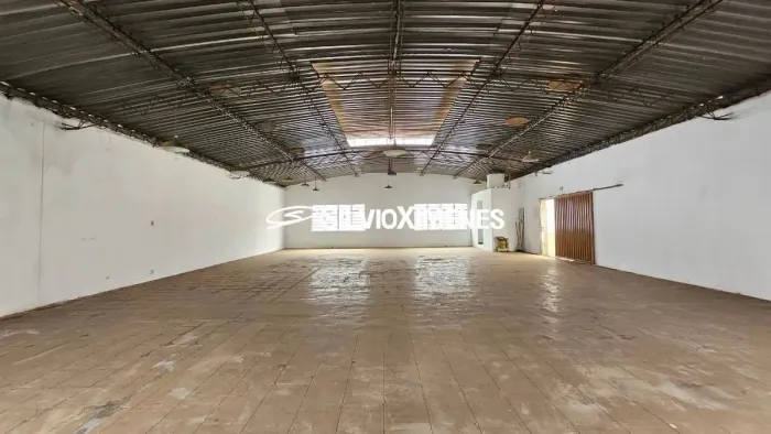 Industrial  Galpão no Barro Preto com 200,00 (M²) para Aluguel