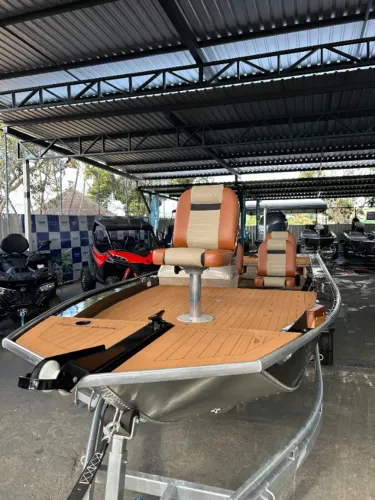 LANCHA LEVEFORT APOLUS 600S + 90 HP 4 TEMPOS (NOVO)