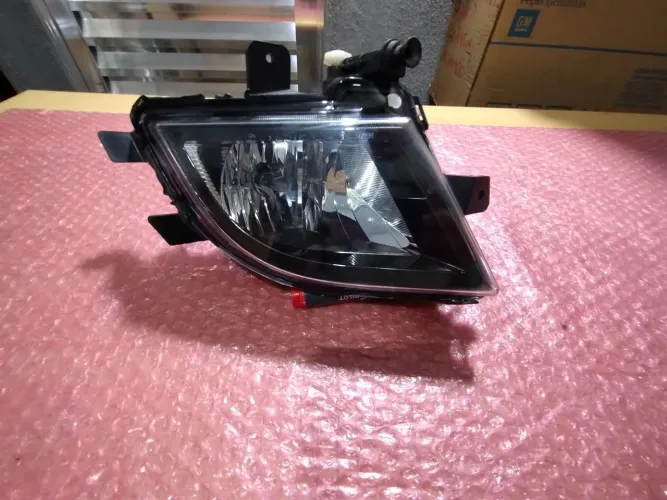 Farol de milha esquerdo Jetta 2015 2018 original usado CD 352