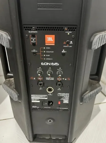 Caixa JBL EON 615 - 15 Polegadas - Perfeito estado.