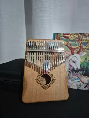 KALIMBA piano de polegar 