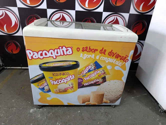 Freezer horizontal 2 portas expositora 232 litros 220 volts marca METALFRIO