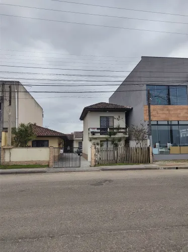 Casas a 100 metros da praia, próximo Spazio Hotel