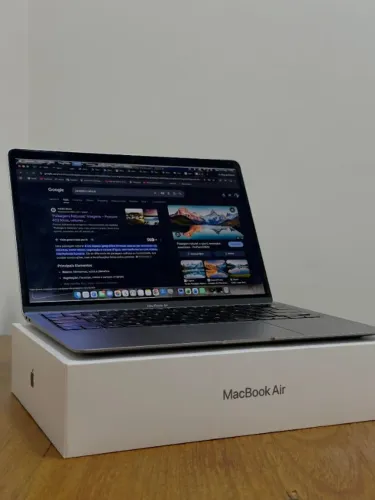 MacBook Air M1 13.3" / 8GB