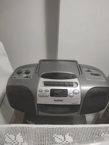 Rádio portátil AIWA