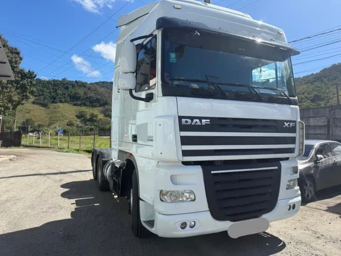 DAF XF105 FTS 460 - 18/18 - R$ 295.000