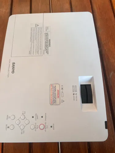 Projetor Sanyo PLC-XW200 - Lâmpada Original 12h - Impecável
