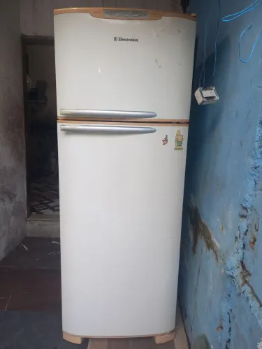 Geladeira Electrolux Frost Free DFF44