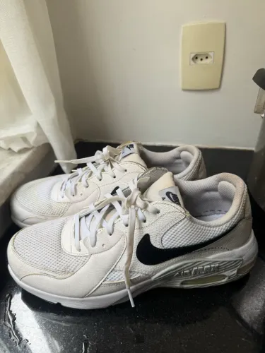 NIKE AIRMAX EXCEE BRANCO E PRETO - 41