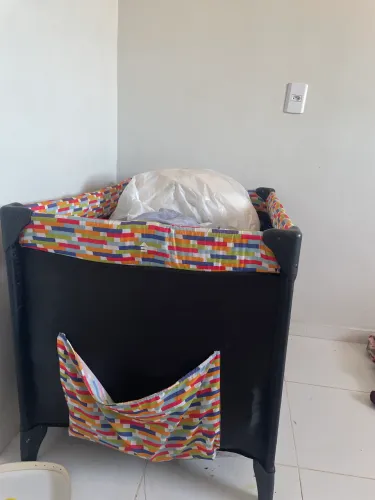 Vende-se chiqueirinho