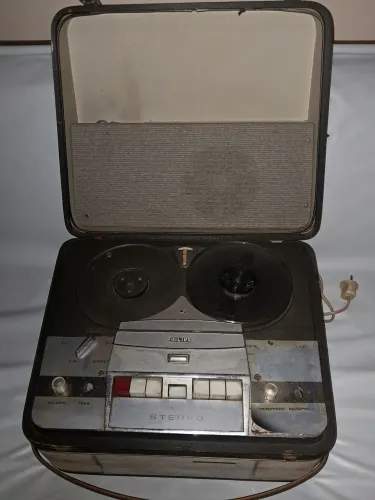 Gravador de rolo philips modelo antigo anos 60+ 18 fitas de rolo. P/ restauração. 
