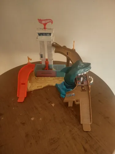 Pista Hotwheels tubarão
