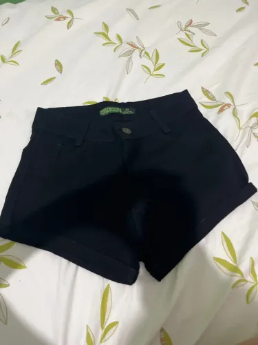 Short jeans