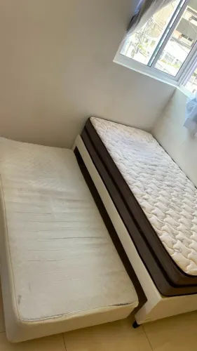 Cama box solteirão com auxiliar (em excelente estado)