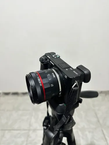 KIT FOTOGRÁFICO SONY A6300 + MEIKE 50MM ? COMPLETO