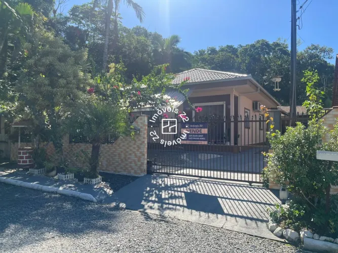 CASA DE ALVENARIA A VENDA NO BAIRRO VILA NOVA