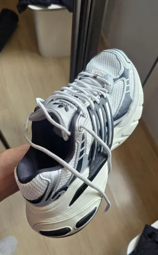 Adidas Adistar XLG - 42 (Prata)