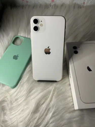 iPhone 11 128gb seminovo