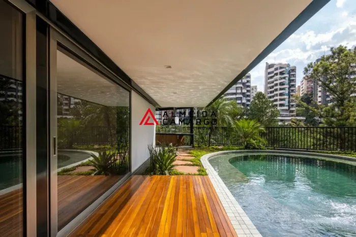 Casa de Condomínio Morumbi 661m² 4 dormitórios 3 suítes 3 vagas