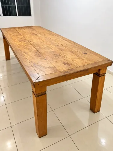 Mesa madeira maciça!