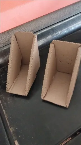 Cantoneira de papelao