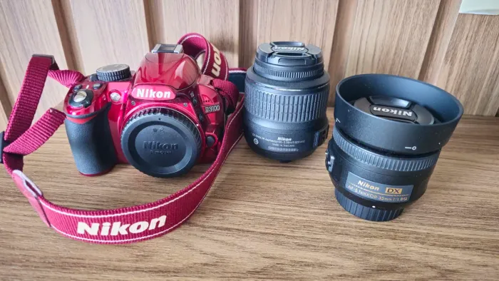 KIT FOTOGRÁFICO NIKON D3100 COMPLETO!