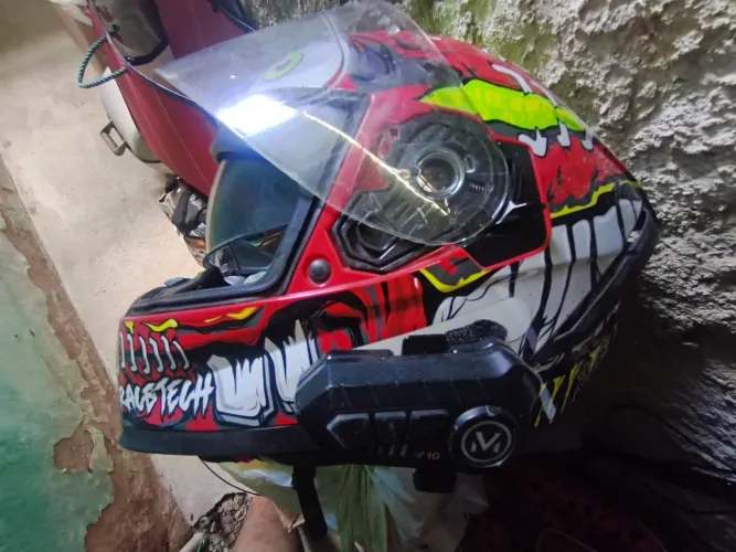 Capacete Race tech volt + intercomunicador v10