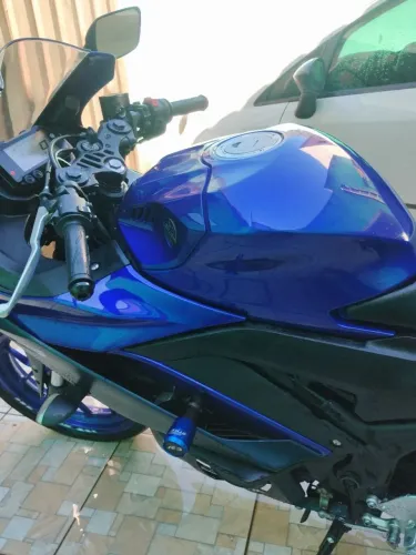 R3 YAMAHA