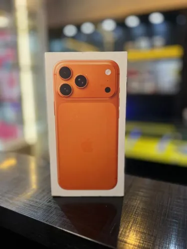 iPhone 17 Pro Max 256GB cosmic orange novo