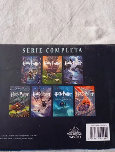 Kit livros Harry Potter série completa.