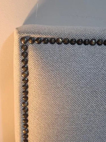 Cabeceira Estofada Tok & Stock em linho semi-impermeável - 100% reformada