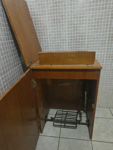 Máquina de Costura ? Singer 15C com caixaria