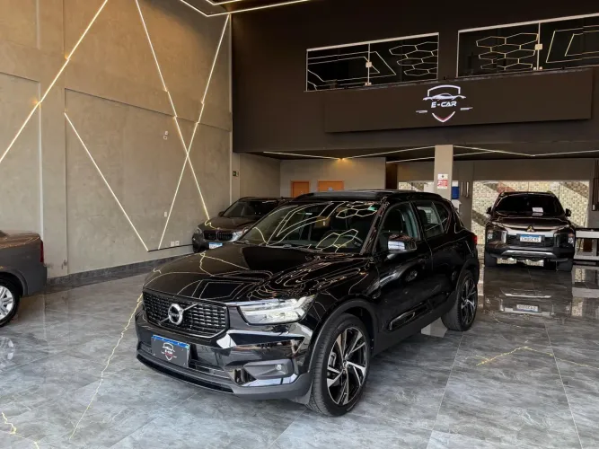 Volvo XC40 T-5 R-design 2.0 252cv AWD 2020