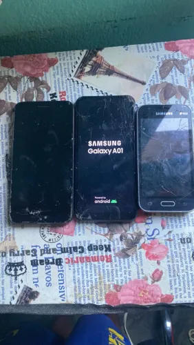 ? 3 celulares Samsung ? 1 funcionando + 2 para conserto