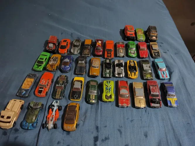Coleção de carrinhos Hot Wheels