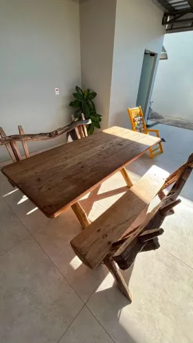 Mesa Rústica de Madeira Naval + 2 Bancos | 2,00 x 0,90