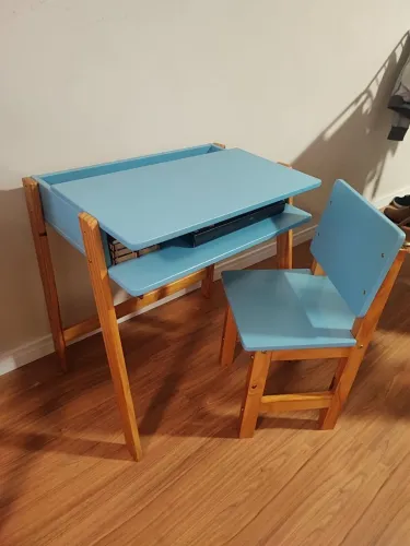 Vendo escrivaninha infantil