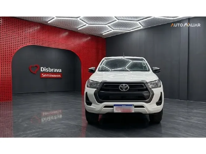 Toyota Hilux CD 4X4 2.8 Diesel Mec. 2024