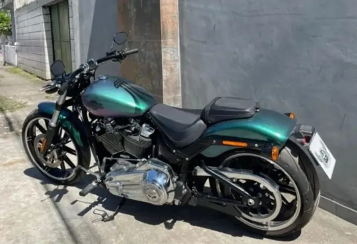 Linda harley Davidson breakout  zerada 