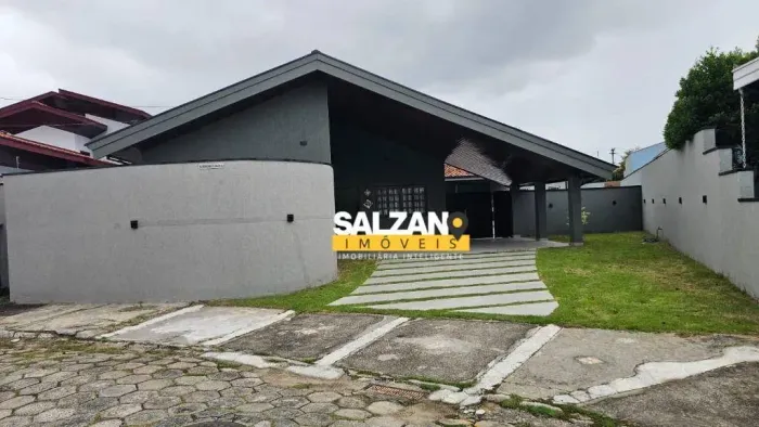 Casa com 3 dormitórios à venda, 234 m² por R$ 1.500.000 - Residencial Vila Velha - Taubaté