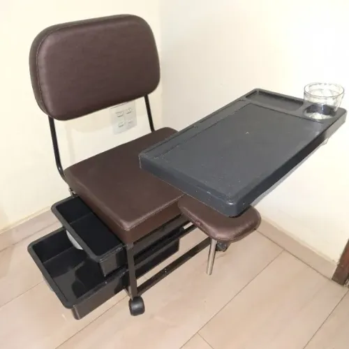Cadeira de Manicure com 2 Gavetas - Cirandinha